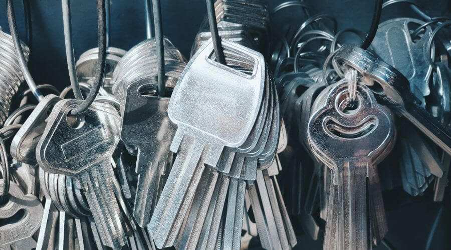 Professional gutter cleaning in Wakonda, SD